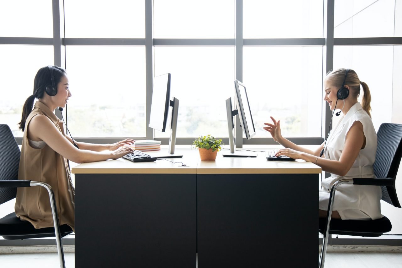 A Talbris support specialist helping a customer